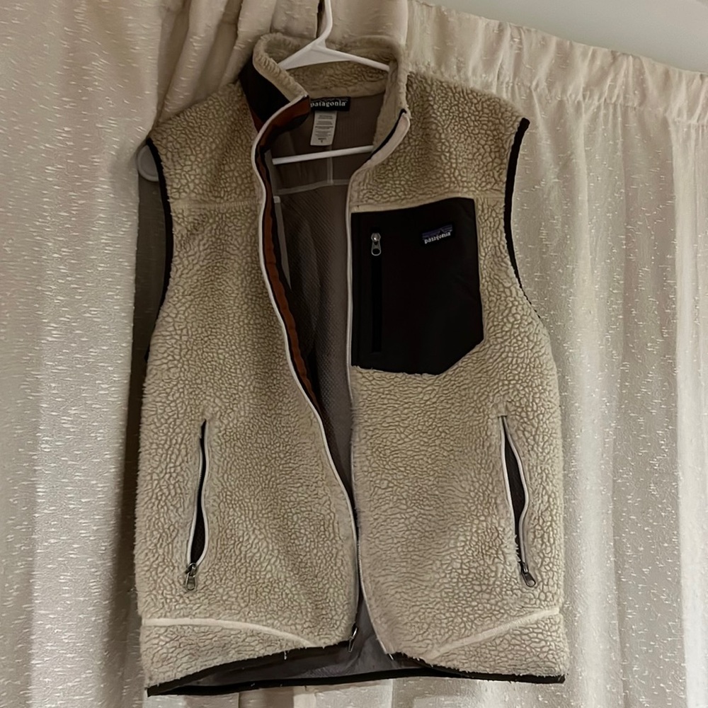Sherpa Patagonia vest